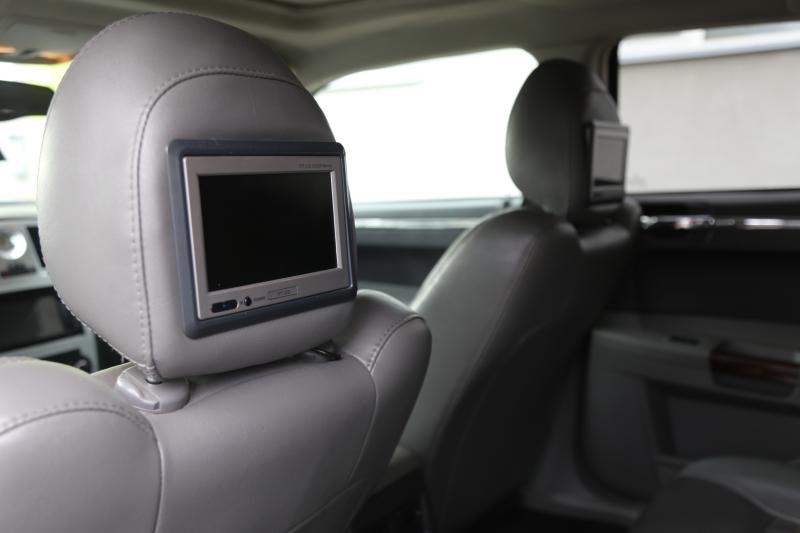 Chrysler - 300C - pic13