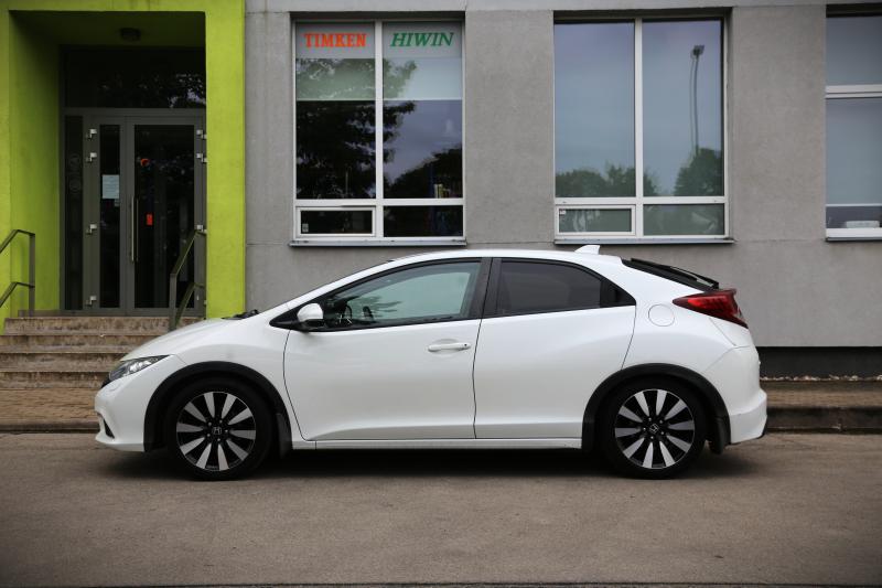 Honda - Civic - pic2