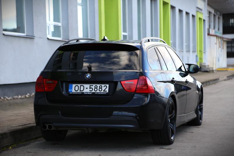 BMW - 330 - pic5