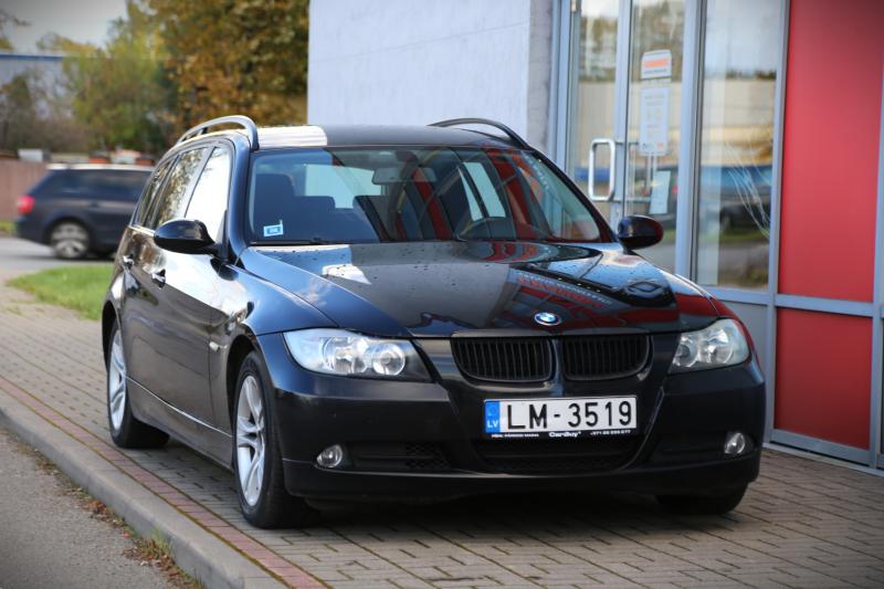 BMW - 320 - pic4