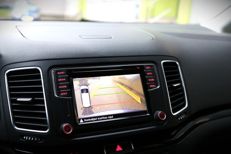 Volkswagen - Sharan - pic21