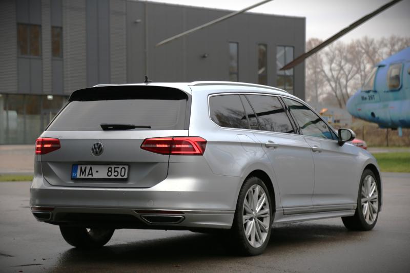 Volkswagen - Passat - pic6