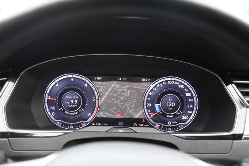 Volkswagen - Passat - pic8