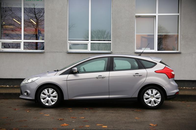 Ford - Focus - pic2