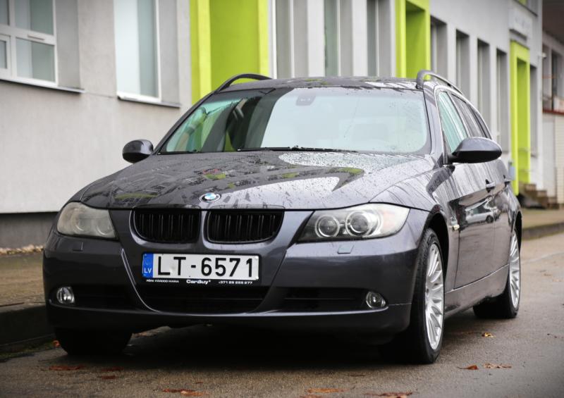 BMW - 330 - pic1