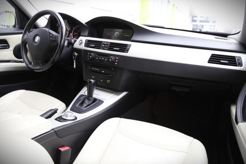 BMW - 330 - pic9
