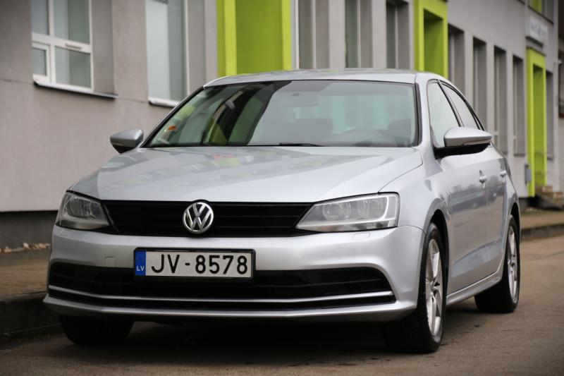 Volkswagen - Jetta - pic1