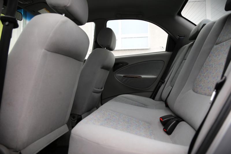 Daewoo - Nubira - pic11