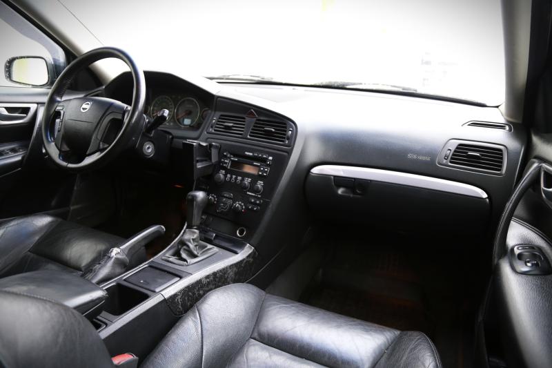 Volvo - V70 - pic9