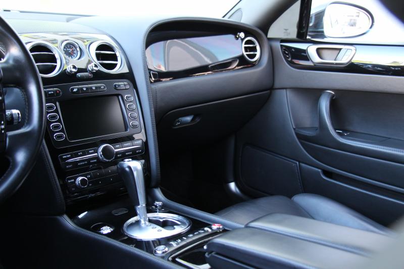 BENTLEY - CONTINENTAL FLYING SPUR - pic20