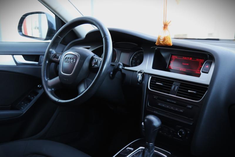 Audi - A4 - pic13