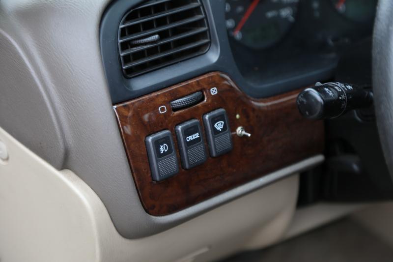 Subaru - Legacy - pic13