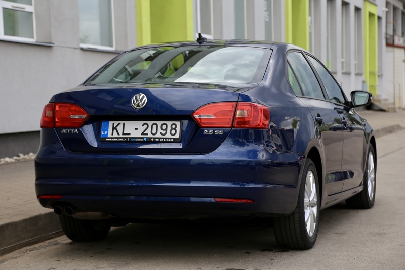 Volkswagen - JETTA - pic6