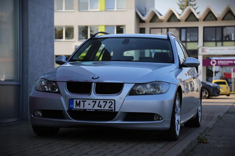 BMW - 320 - pic1