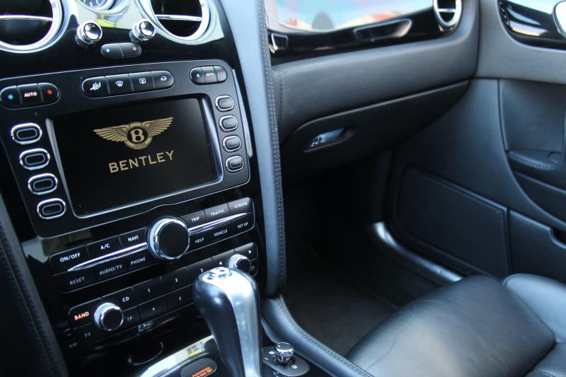 BENTLEY - CONTINENTAL FLYING SPUR - pic7