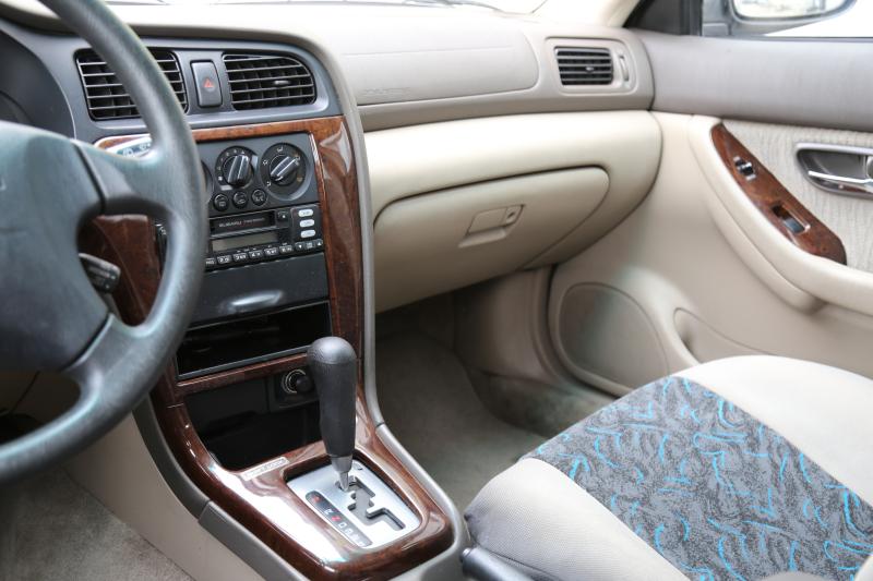 Subaru - Legacy - pic8