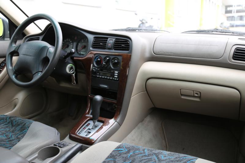 Subaru - Legacy - pic11