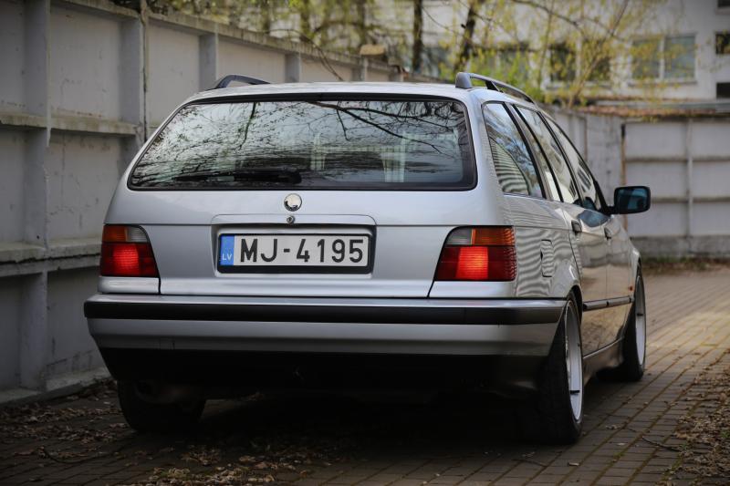 BMW - 3-series - pic6
