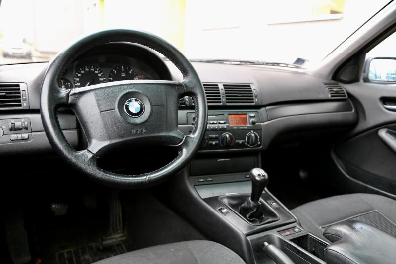 BMW - 320 - pic9